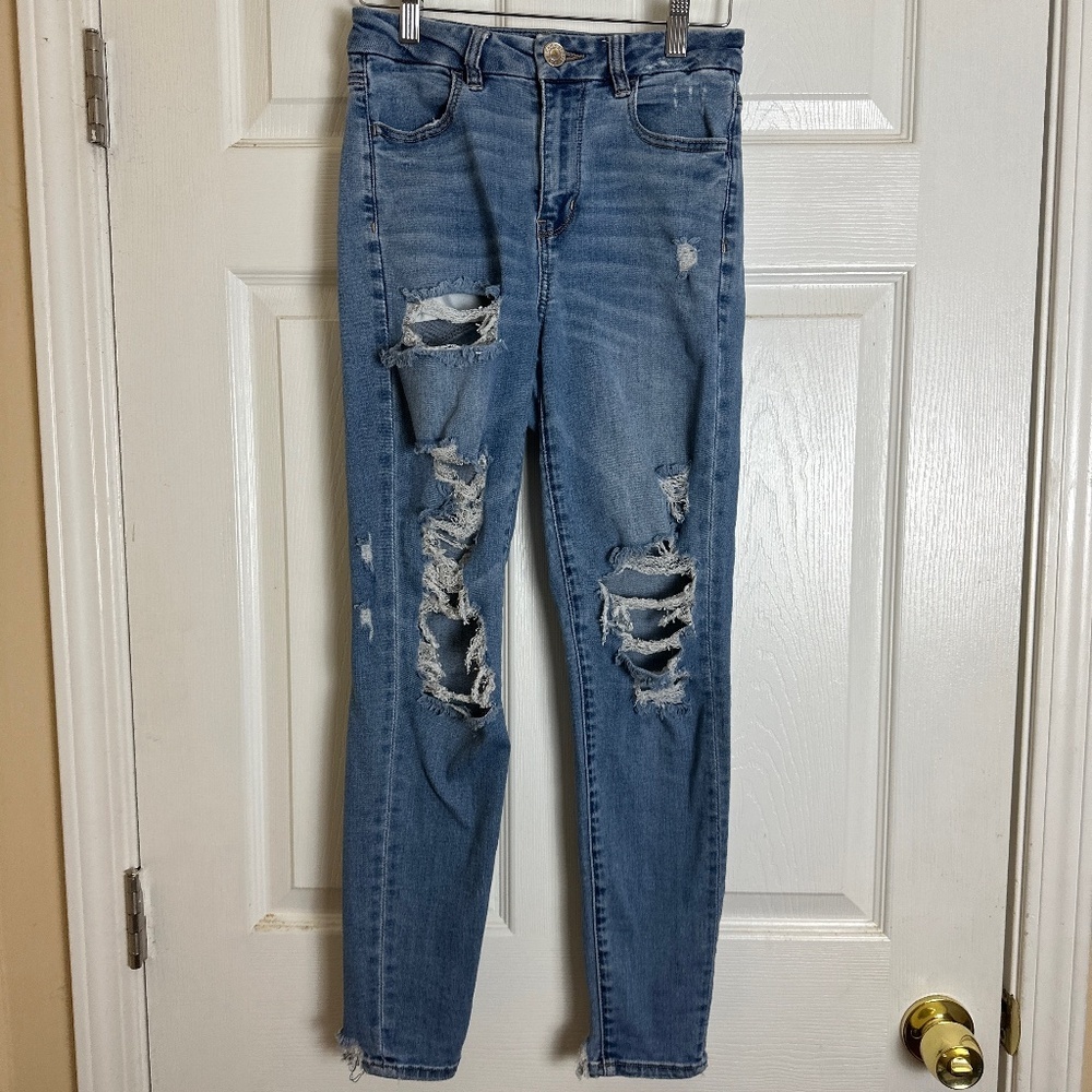 ! American Eagle Distressed Curvy Hi-Rise Jeggings Women Size 2 SHORT